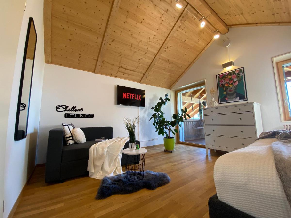 Swiss Alps View Apartment - Contactless Self Check-In Тун Екстериор снимка